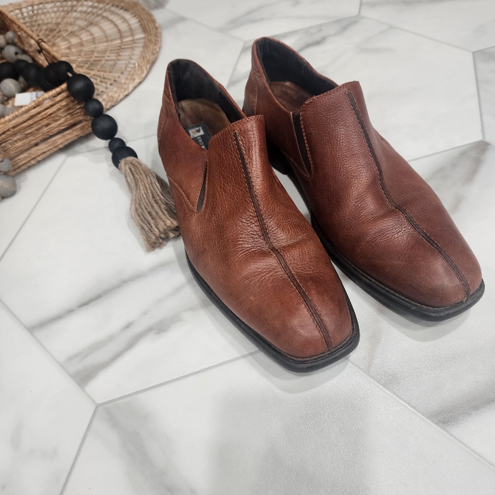 [ Johnston & Murphy] men's size 12 leather slip on dress shoe 👞